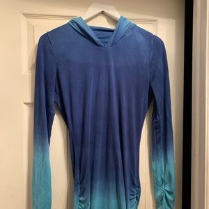 Long sleeved t-shirt dress w/hood